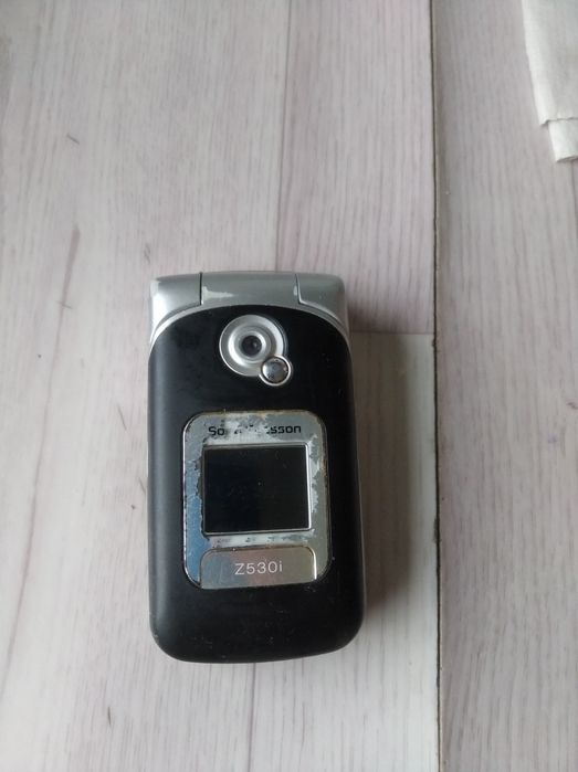 Sony Ericson продам