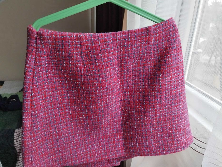 Дамска пола Maje