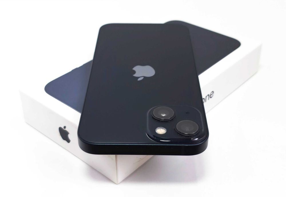 iPhone 13 256GB Midnight