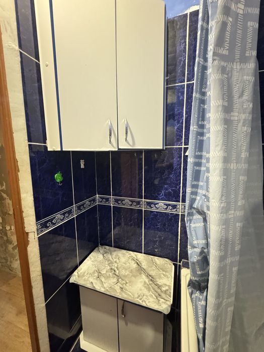 Отдам двери и комплек в ванну