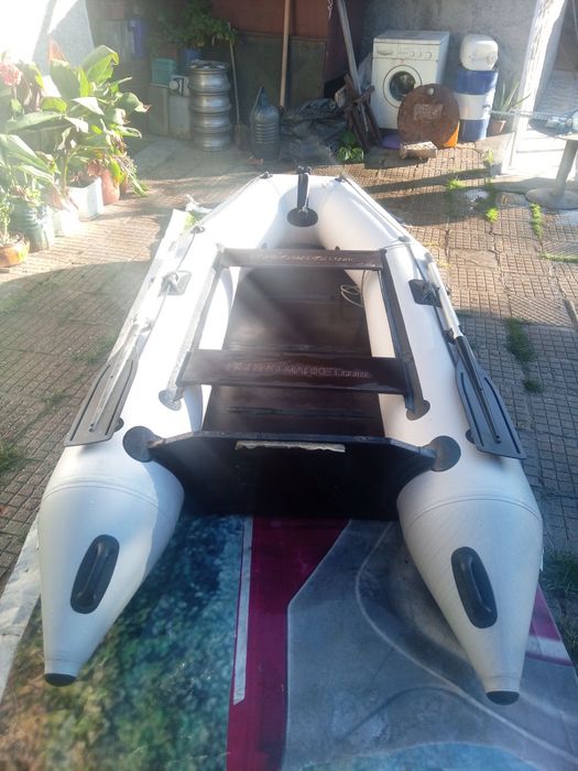 Лодка Омега с мотор ямаха