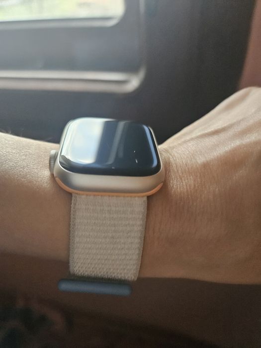 Apple - Apple Watch Series 9