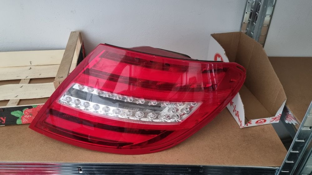 Stop led dreapta spate Mercedes C Class W204