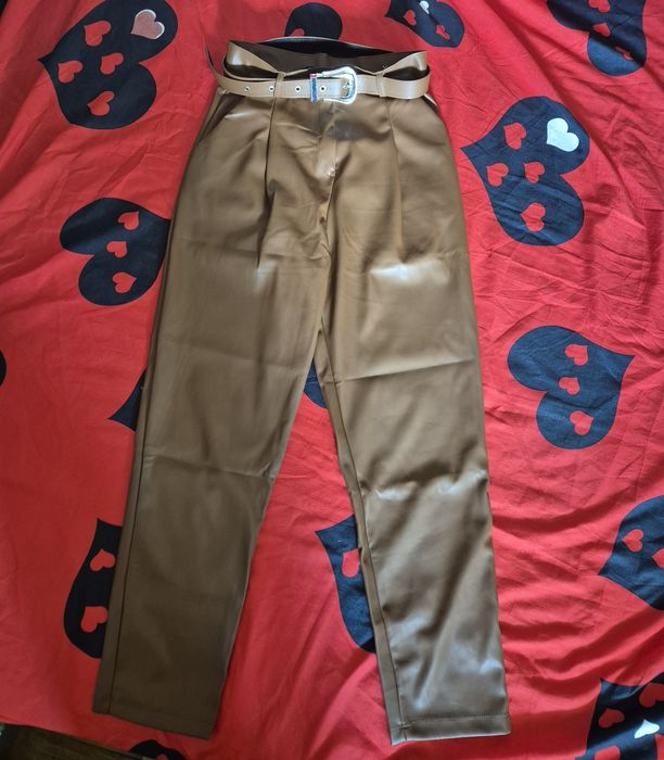 Pantaloni piele maro