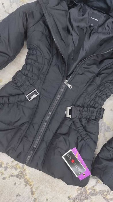 Куртка с Америки с магазина Macys. Фирма RAMPAGE. Размер XS