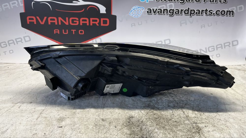 2 броя Десен LED фар Tesla Model 3/Y 2019-