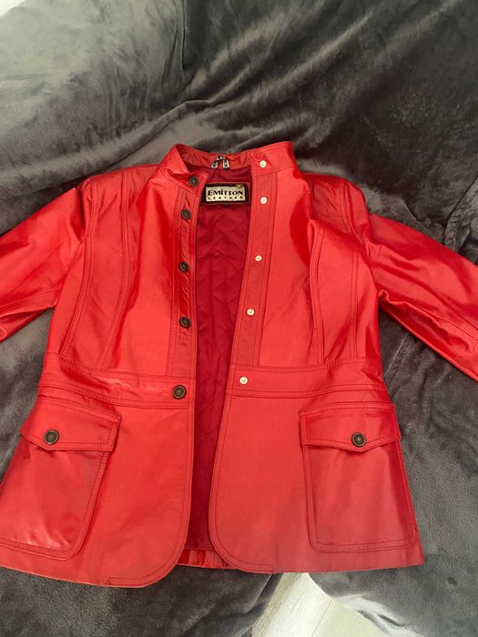 Geaca de piele rosie vintage dama