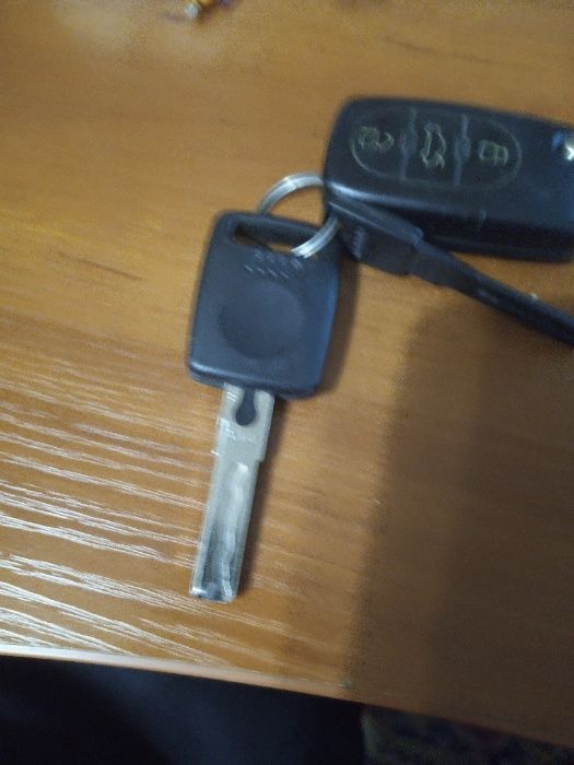 Продам авто ключи разные