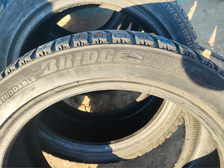 На 17 225/45  4 шт в идеале