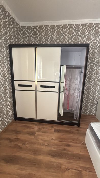 Продам шкаф очень хороший
