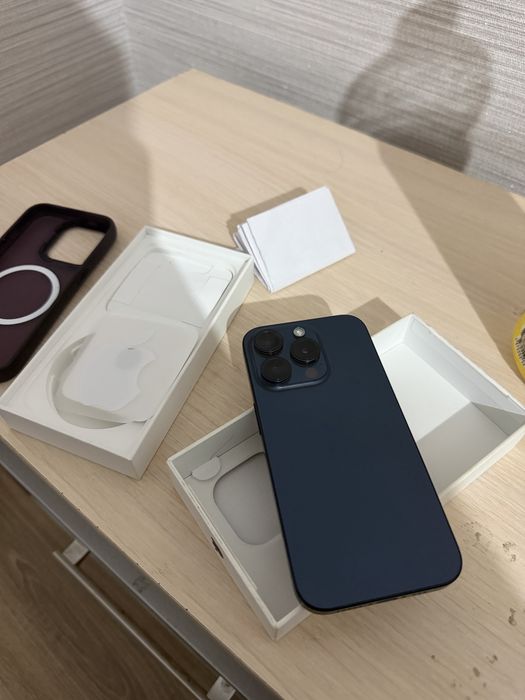 iPhone 15 Pro 512 gb Blue Titanium