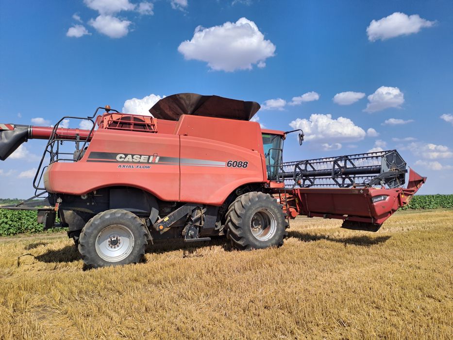 Combină Case 6088