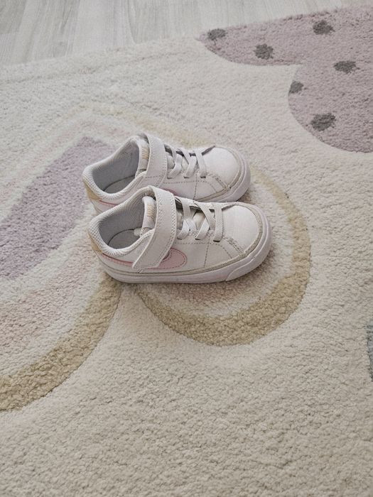 Детски маратонки Nike