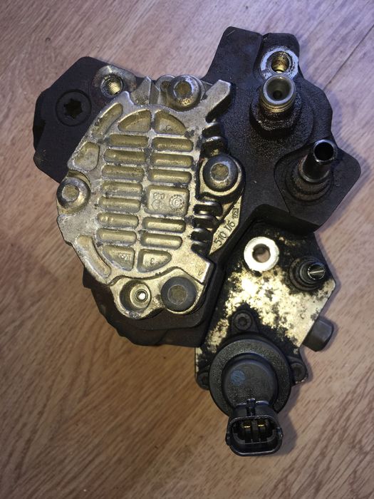 Pompa Inalta Presiune Opel Vivaro Renault Megane2 1.9dci 131cp F9Q F9K