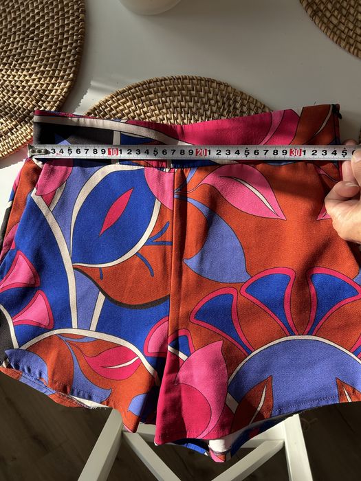 Къси панталонки ZARA, размер S