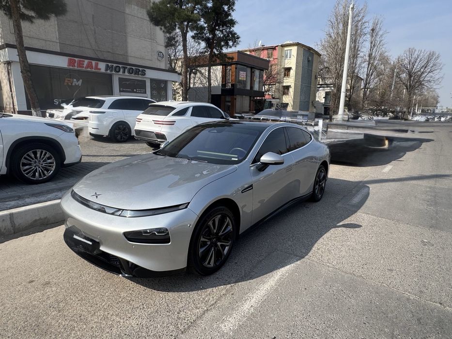 Xpeng p7 электромобиль