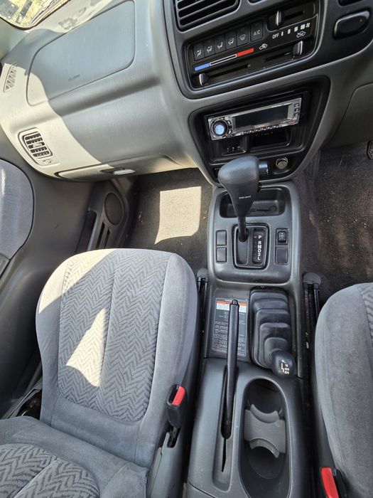 Suzuki vitara  2.0  четири цилиндъра 4x4
