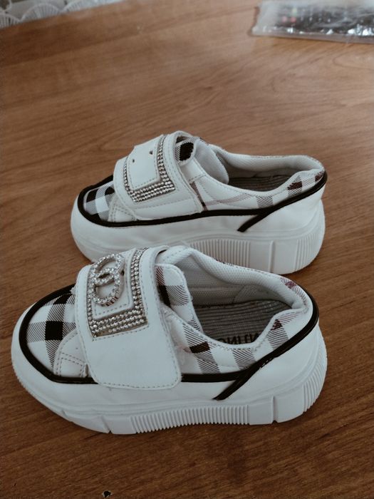 Ботинки новые девочки