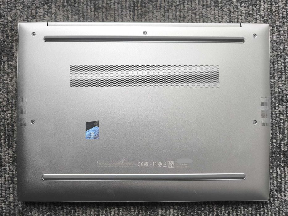 laptop HP EliteBook 845 G11 utilizat