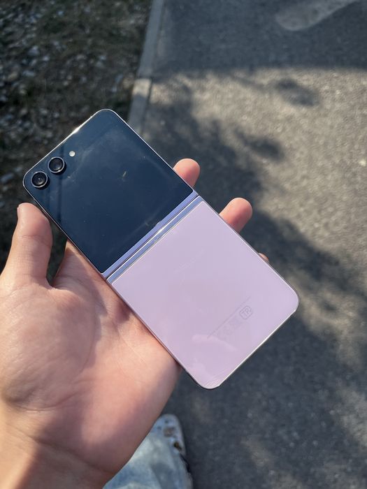 Samsung Z Flip 5 256/12 обмен