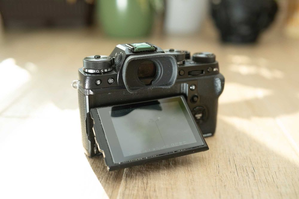 Fujfilm X-T2 plus grip si 4 acumulatori extra