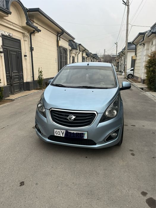 Спарк 2013 йил м/т сотилади