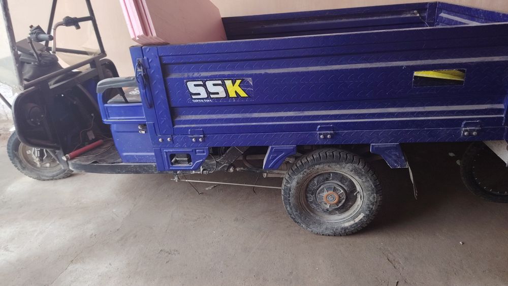 Электромобиль muravey