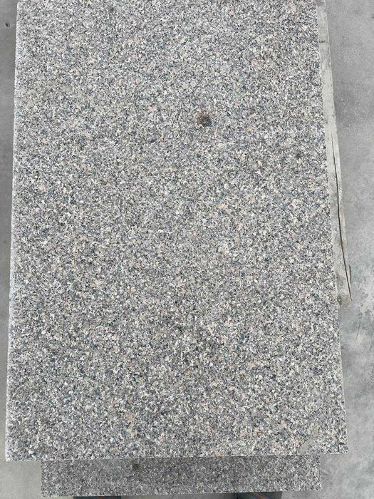 Гранит "Куксарой Розовый"