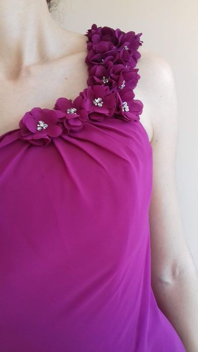 Нови Бални Дизайнерски Рокли от Англия