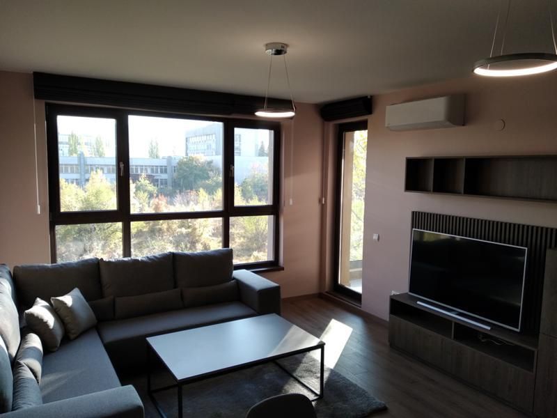 Дава се под наем Двустаен апартамент в София, Младост 4 - 62 кв.м за 650 € - Снимка #1