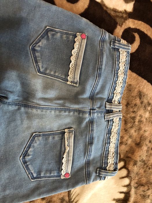 Продаются джинсы