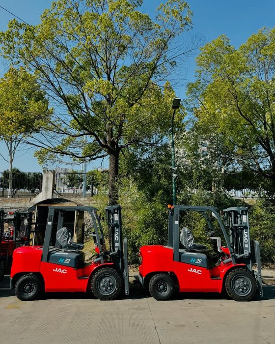 JAC Вилочный погрузчик Авто Кара Avto Kara   3 тонный