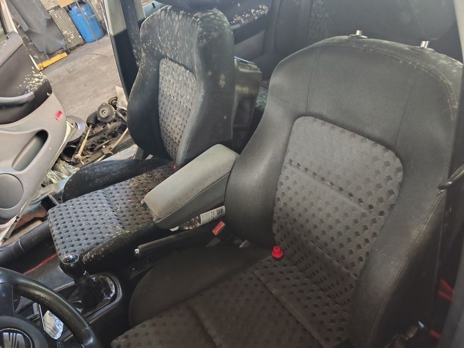 Seat leon на части ARL