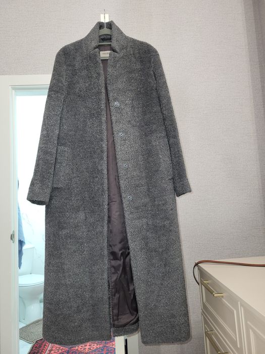 Пальто из натуральной альпаки 48 р.