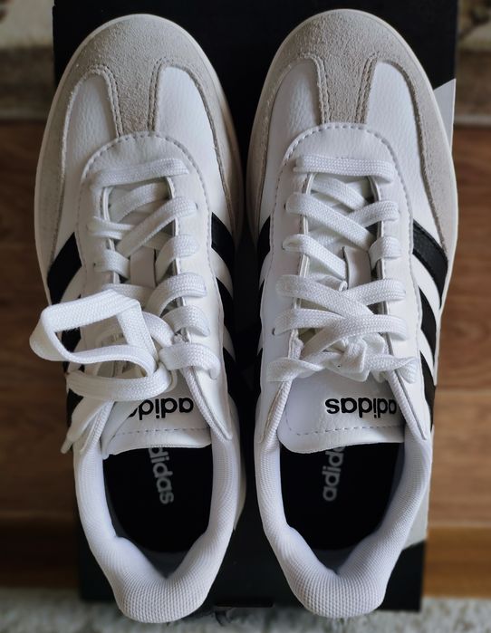 Продам новые кроссовки BARREDA  Adidas ОРИГИНАЛ