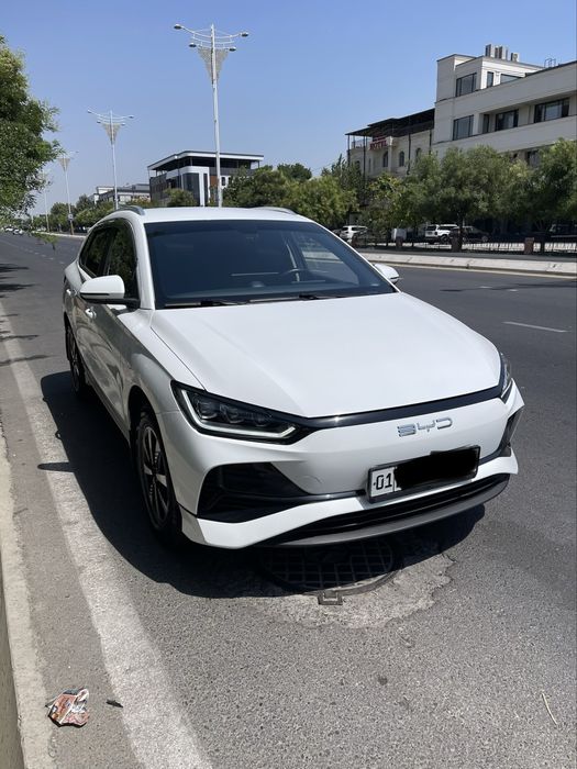byd e2 2024 yil 405 km