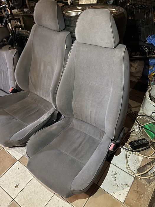 Седалки за Alfa Romeo 147 & 156 алфа ромео