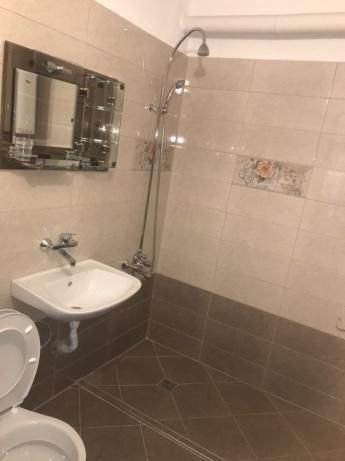 Дава се под наем Етаж от къща в София, Горубляне - 100 кв.м за 600 € - Снимка #1