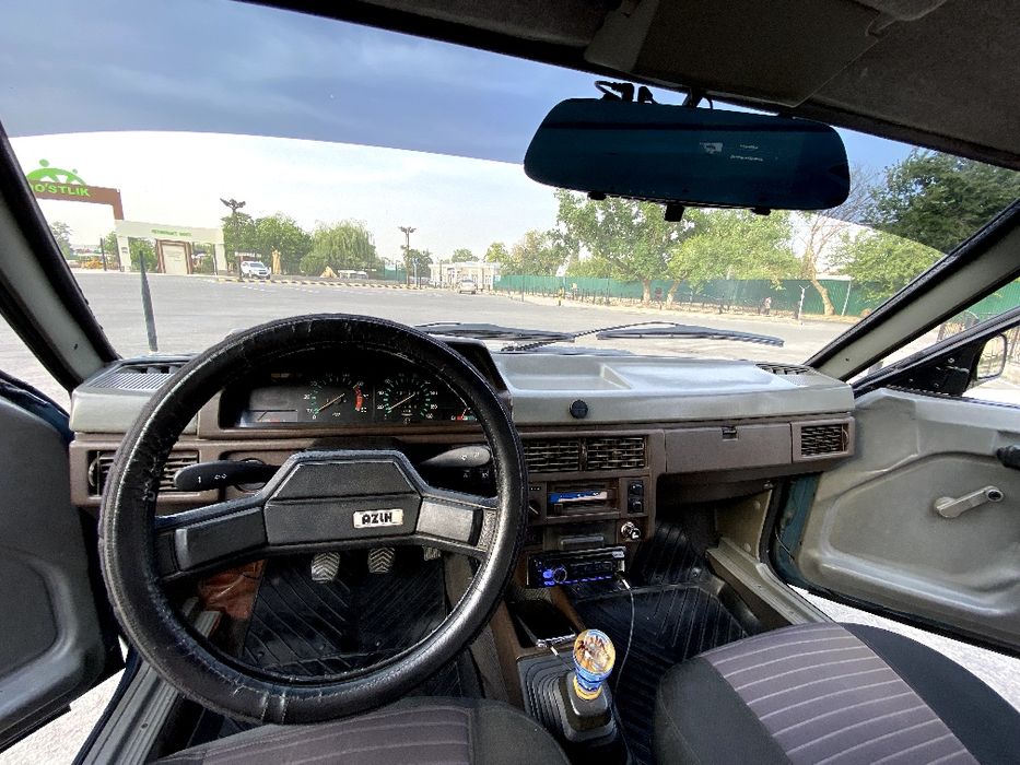 Москвич 1989 года в отличном состоянии