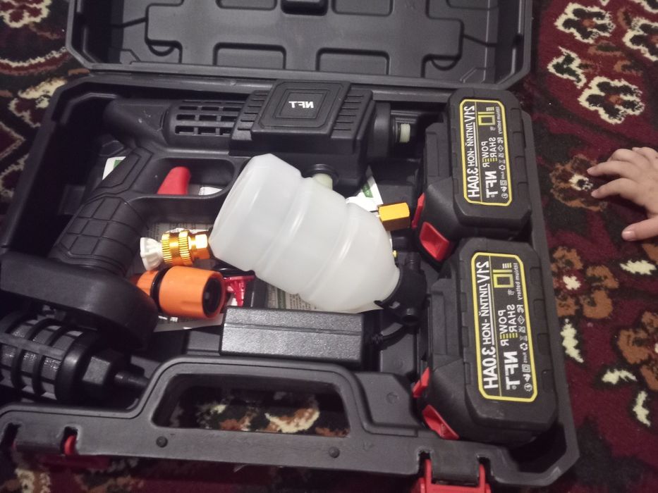 Mashina uchun karcher sotiladi yangi olingan lekin ishlatilmagan