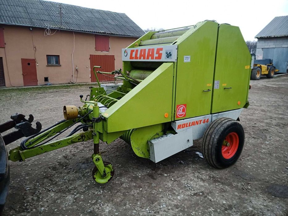 Пресс подборщик Сlass Rollant Класс 44 подборщик 1.5