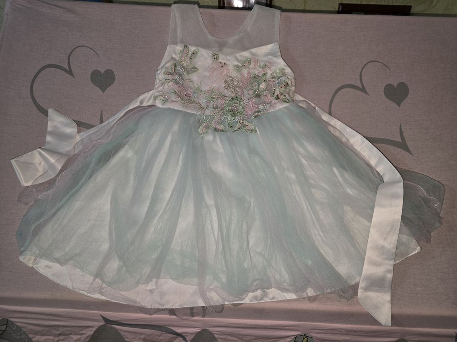 Платье на девочку 5 лет