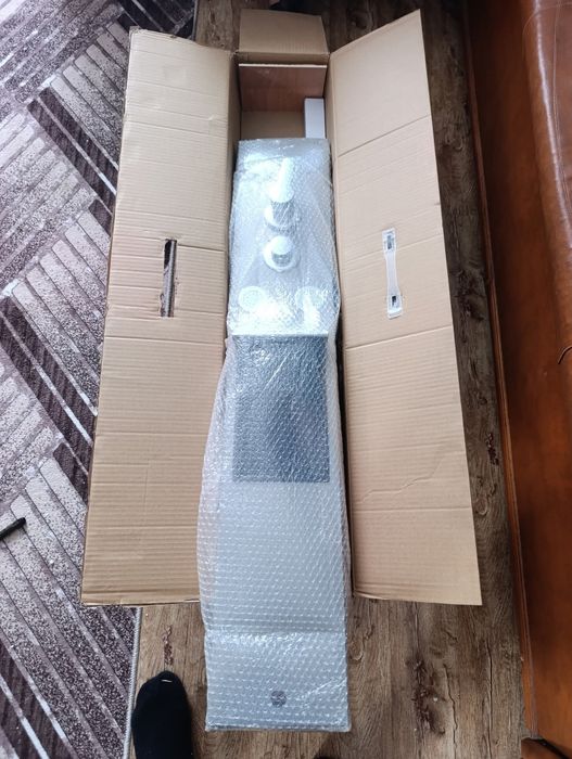 Coloana dus pentru perete