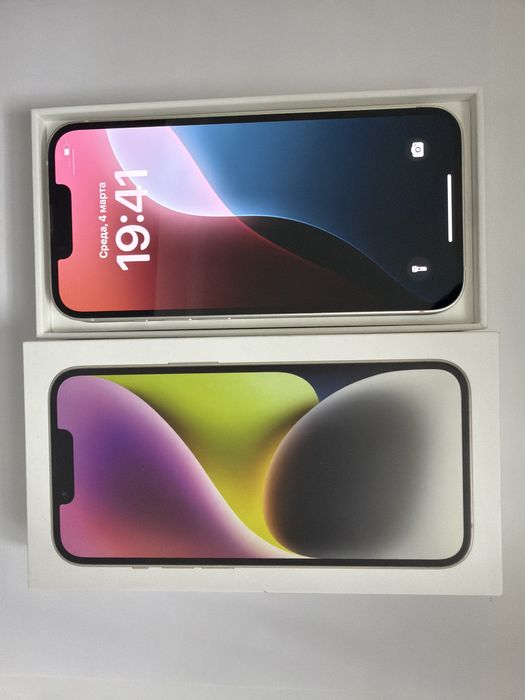 iPhone 14 белого цвета