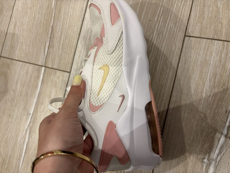 Дамски маратонки Nike air max