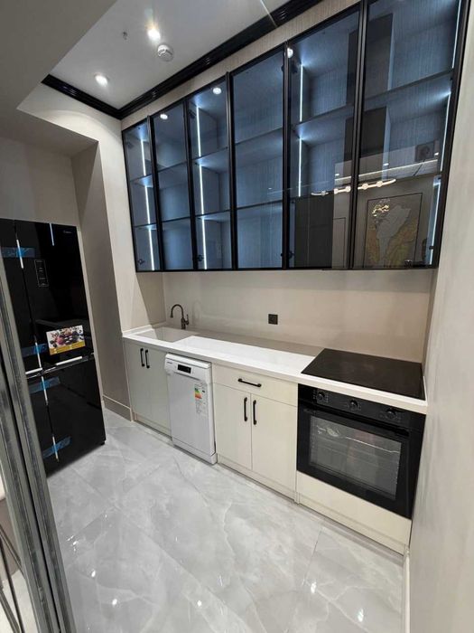 ЖК U Tower, 2 комн., 10/27 эт., евроремонт, вид на Сити`