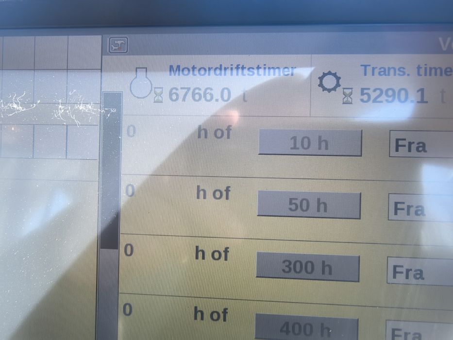 Tractor  New holland T8.420 /Case Magnum  225/280 Danemarca