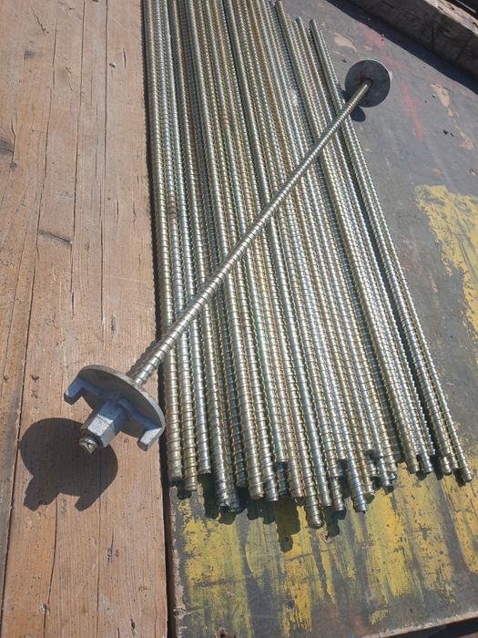 Въртящи гайки за кофраж ф18 и шпилки за кофраж