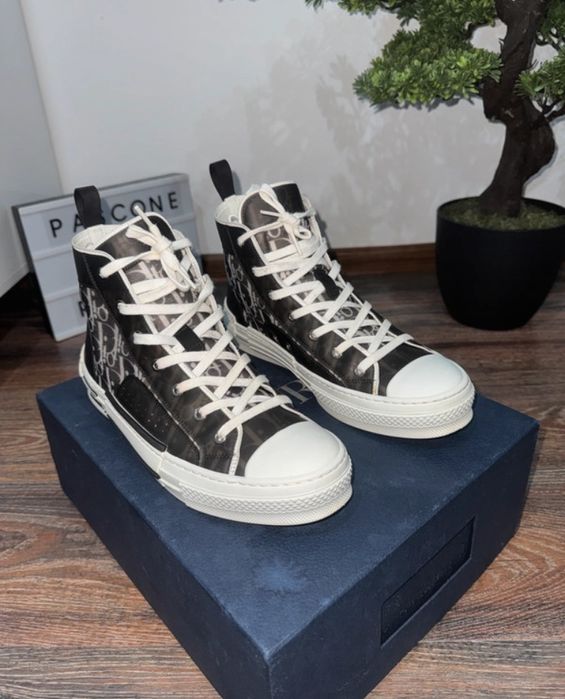 Dior b23 high premium