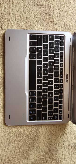 Husa cu tastatura Arteck Ipad 10.5